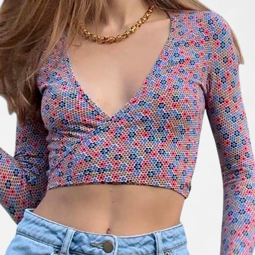 70’s inspired floral American Apparel 3/4 sleeve wrap top in perfect condition